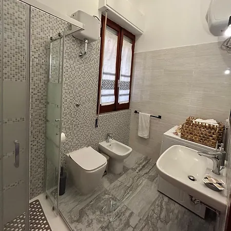 Lovely Qse كوارتو سانتيلينا